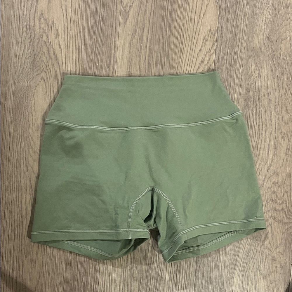 Set active shorts